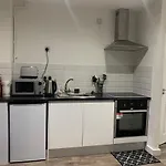 Cosy B1 Studio Apartment