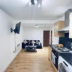 Lovely 1 Bed For 3 In London Sb6