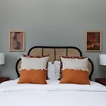 The Cotton Row Place - Bright 2Bdr Flat