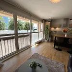 Homely Apartment & Thames View