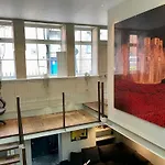 4 Floor Apartment In Covent Garden