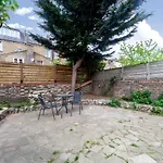 Bright 1 Bedroom Apt Wpatio, Next To Westfield Centre