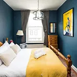 Elegant And Peaceful 2Bd Apt - Barons Court/London