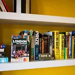 Elegant And Peaceful 2Bd Apt - Barons Court/London