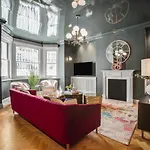 Earls Court Chic Flat In Prime Location