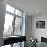 Westminster Large Apartment