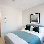 The Hampstead Hideout - Glamorous 3Bdr Flat With Balcony