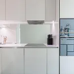 Bright 2Br, 2Bth Apt, 9 Elms