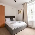 3-Bed Marylebone Marvel Apartment