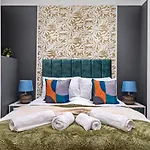 Stunning 3-Bedroom In London - Sleeps 8
