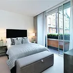 Central Mayfair Mount Street Luxury Flat