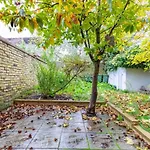 Newly Refurbished 2Bd Flat - Wimbledon Village!