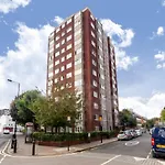 Amazing 1 Bedroom Apartment, Barons Court