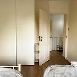 Charming London Rooms For Rent Ideal For Tourists Near Portobello Market
