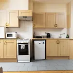 Very Large Studio On Finchley Road 11