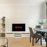 20% Off Weekly 2 Bed Apartment