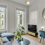 Apartment Kensington 1 Bedroom Apt By Interhome