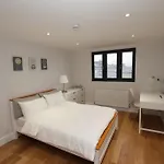 Amazing Loft One Bedroom Apartment - E17 Village