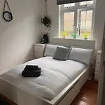Edgware Road Apartment