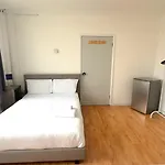 Stepney Green Comfy Double Bed Rooms 14