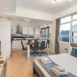Central Located Apartment In City Of London - Farringdon Station