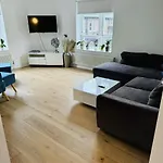 Shoreditch Apartment Free Parking