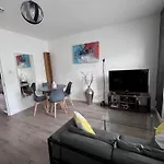 Flat In Central London With Large Patio