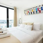 Sensational 2Br Wviews & Balcony In Wandsworth