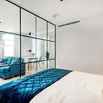 Coleherne Road Residence I