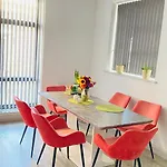 Shadwell - Walking Distance To Tower Bridge, Two Stations In Close Proximity