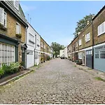Edgware Road Apartment