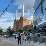 Central Location! Double Bedroom 2 Mins Walk From Battersea Power Underground Station!