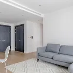 Luxury 2 Bed 2 Bath Close To Chelsea