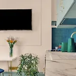 Apartment Kensington 1 Bedroom Apt By Interhome