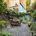 Beautiful Mews House - Notting Hill