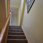 Large 6 Bedroom House - Fortescue