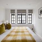 The Fulham Broadway Apartment
