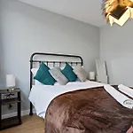 Kensington 3 Bedroom Flat Close2Subway