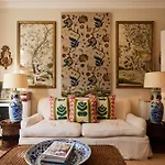 The Designers Suite Kensington - Stylish 1Bdr Flat