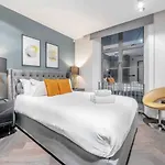 Newly Redecorated Soho Flat