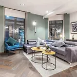 Newly Redecorated Soho Flat
