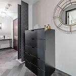 Newly Redecorated Soho Flat