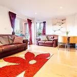 1 Bedroom Stylish Apartment In Zone 2 Close To Center - Whole Apartment
