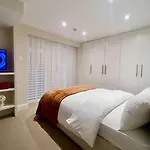 New Flat In Holland Park