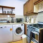 Two Bed House Near Kings Cross