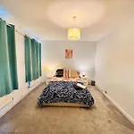 Victoria Family Apartment In Central London