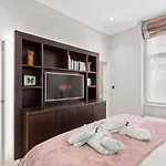 St James Park And Westminster Luxury Suite