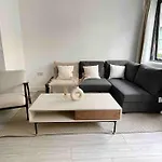 3-Apartment Complex For Large Group Bookings.