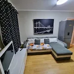Whole Apartment In City Centre London