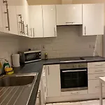 Lovely Private Rooms In Camden, Central London